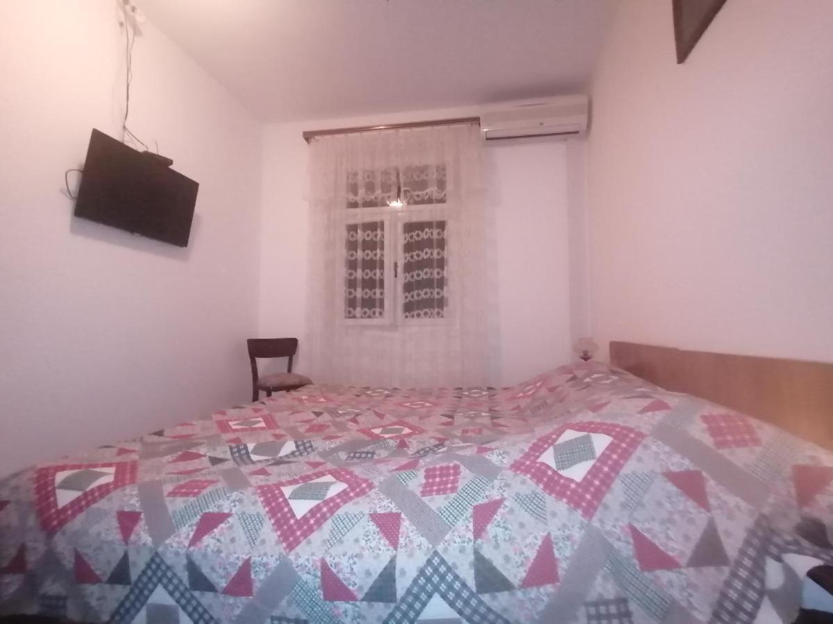 Marina Apartment End Rooms 벨라루카 외부 사진