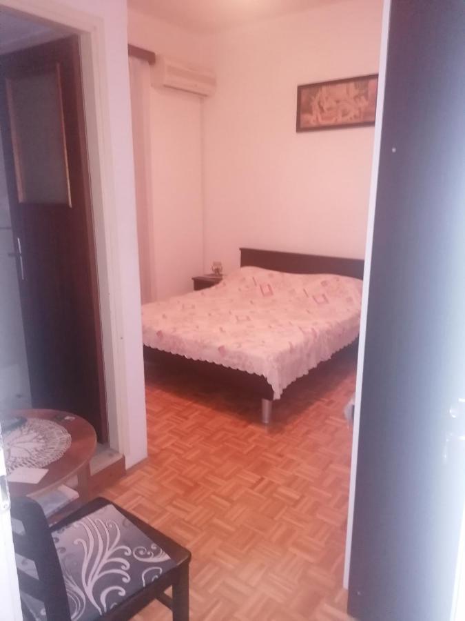 Marina Apartment End Rooms 벨라루카 외부 사진