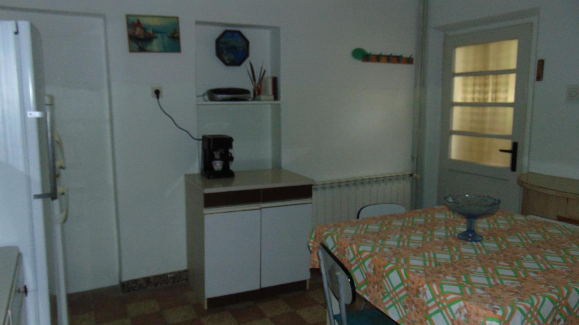Marina Apartment End Rooms 벨라루카 외부 사진